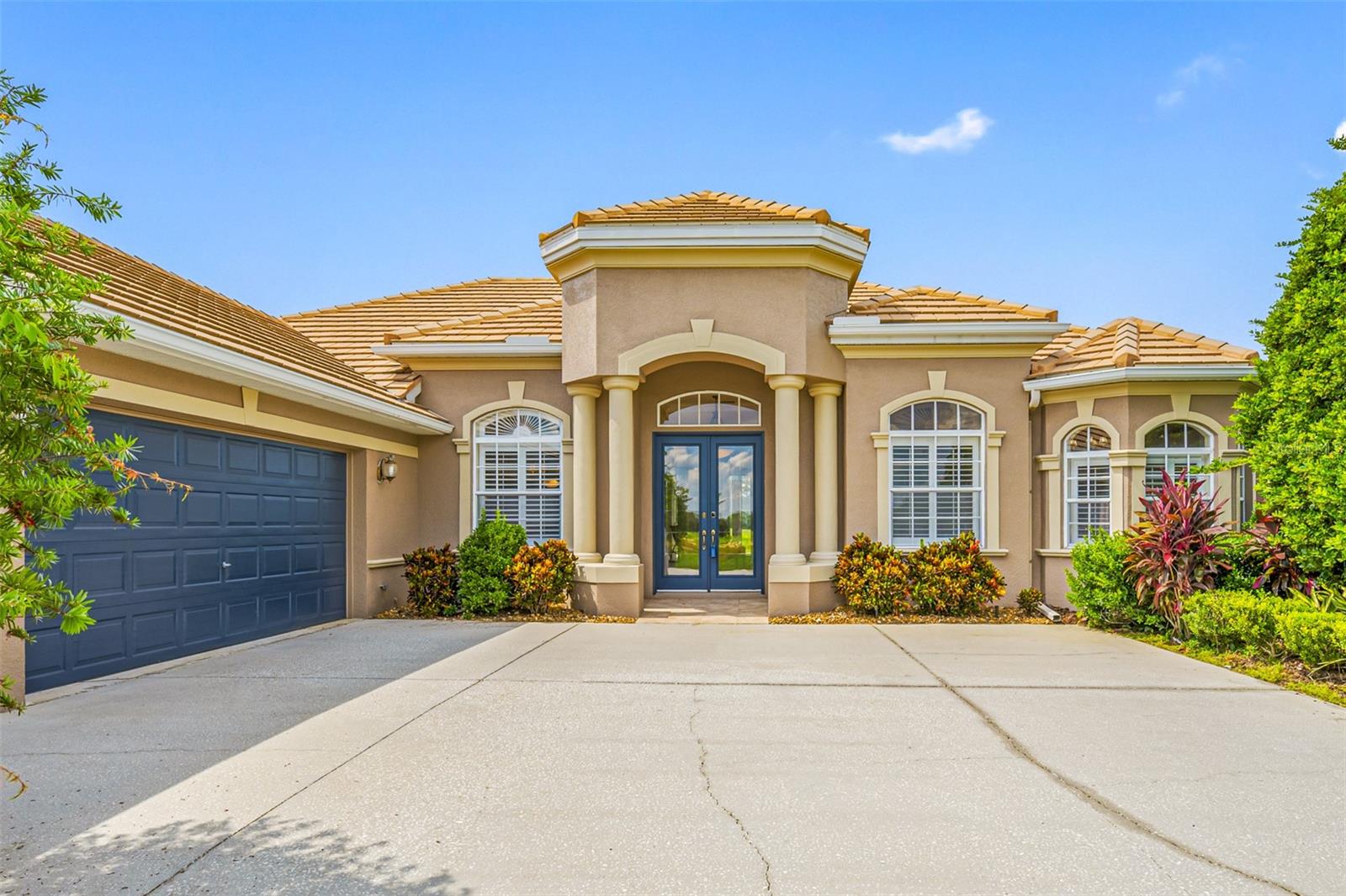 13039 THOROUGHBRED DR