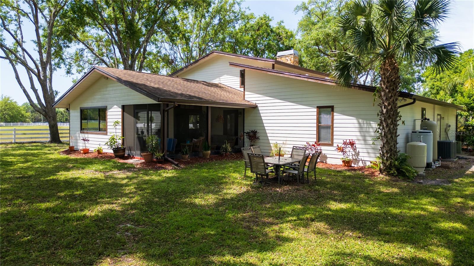 1691 RIDGE TOP DR