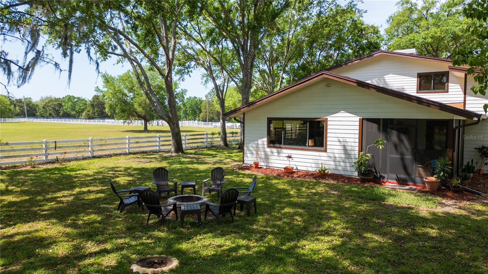 1691 RIDGE TOP DR