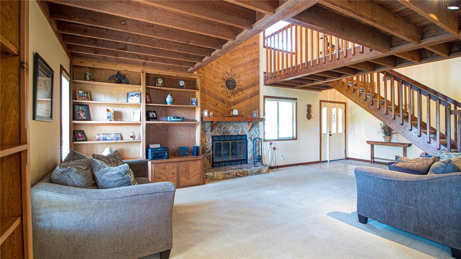 1691 RIDGE TOP DR