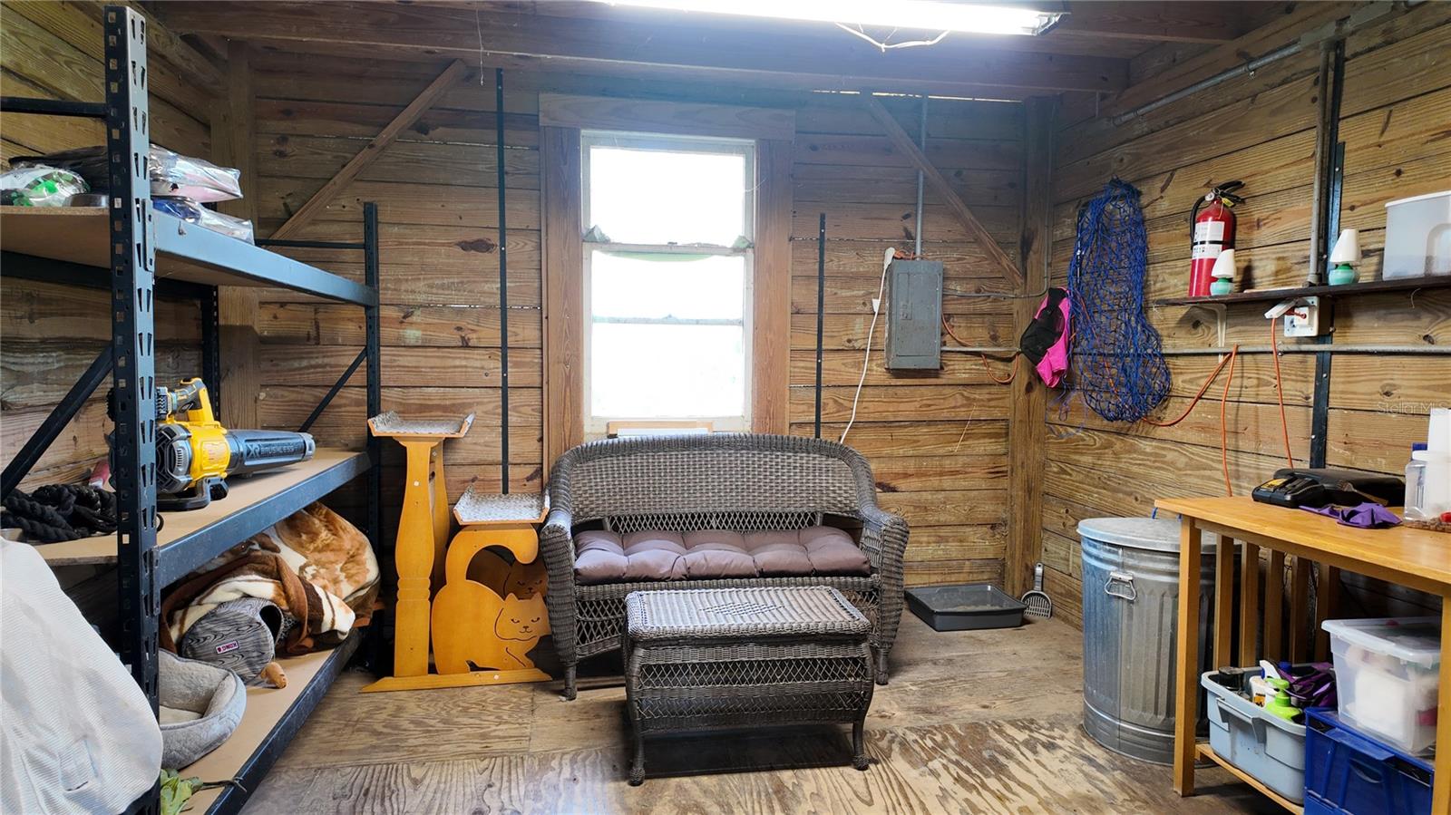1691 RIDGE TOP DR