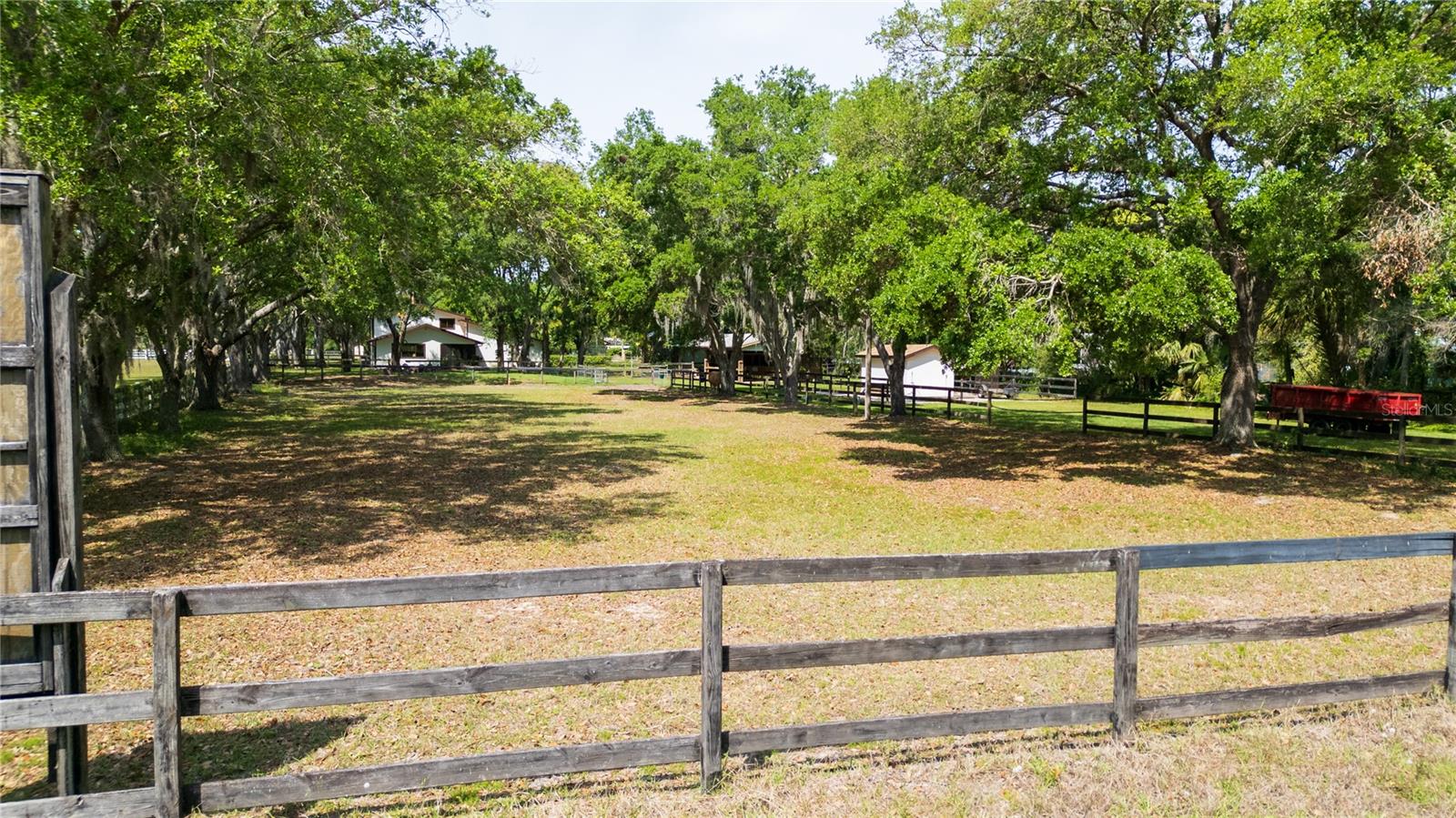 1691 RIDGE TOP DR