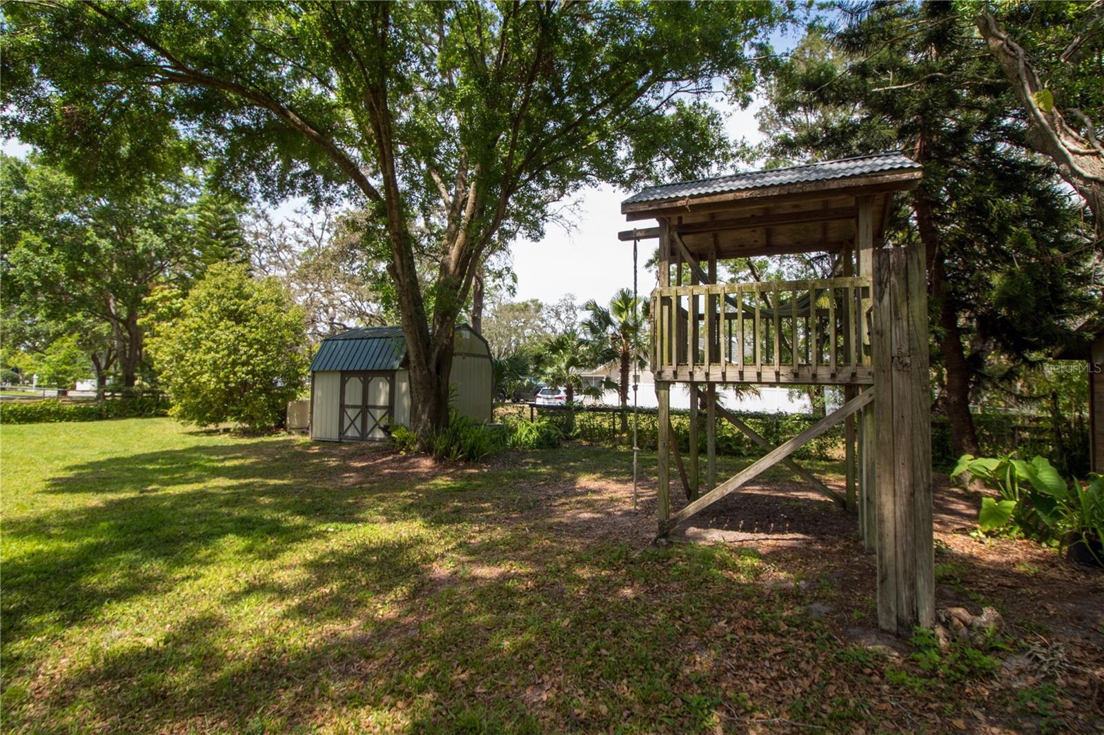 1691 RIDGE TOP DR