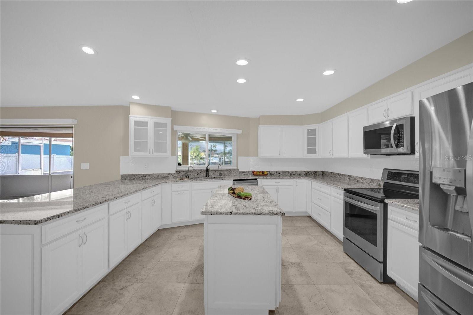 3506 SEAWAY DR
