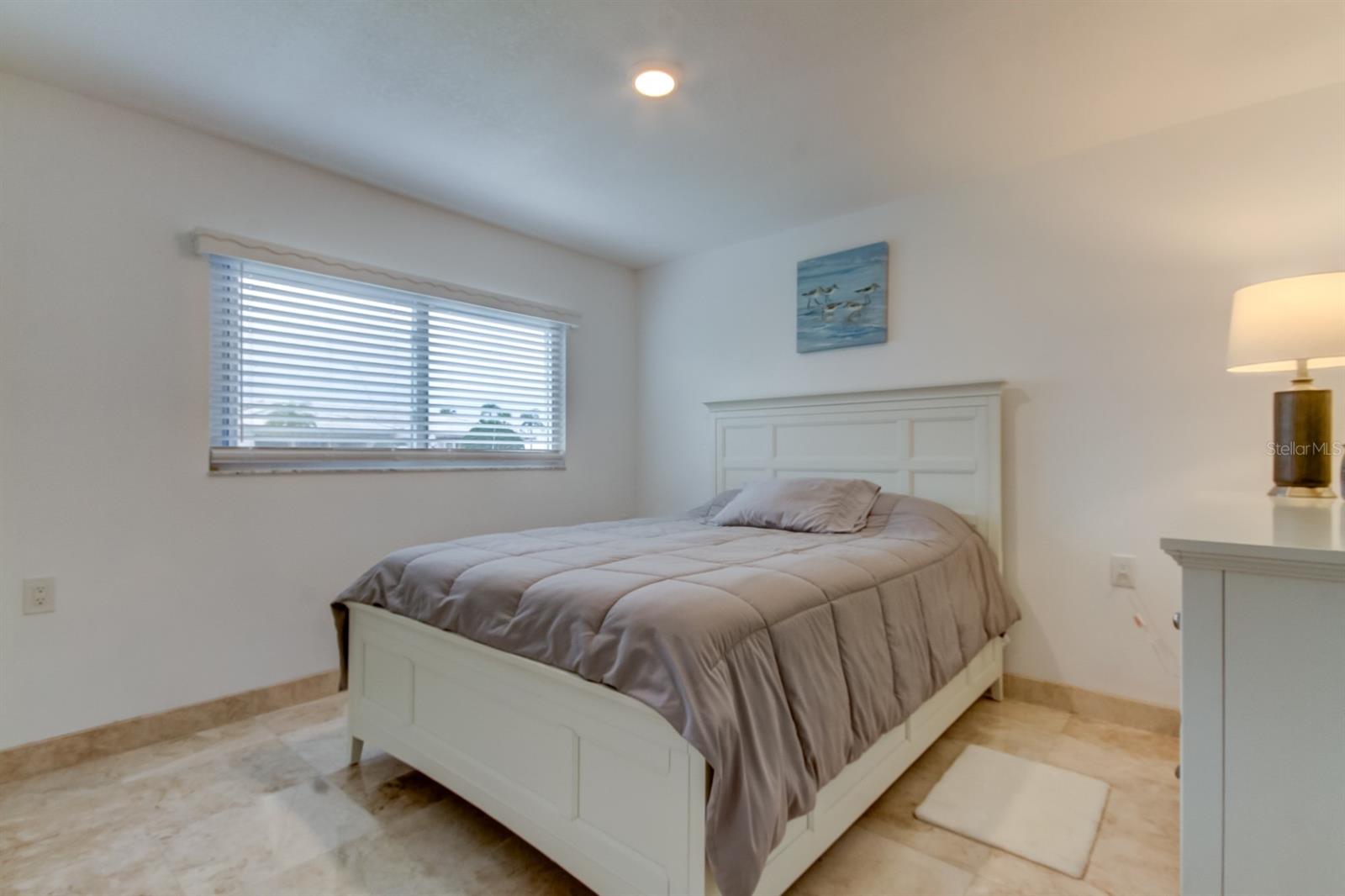 3506 SEAWAY DR