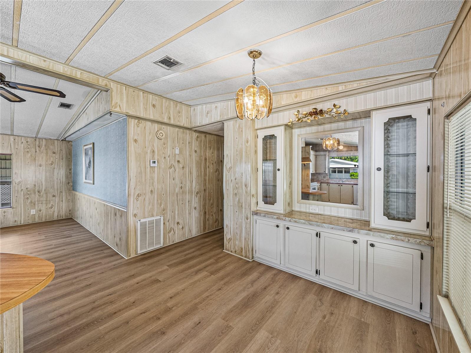 35106 MCCULLOUGHS LEAP