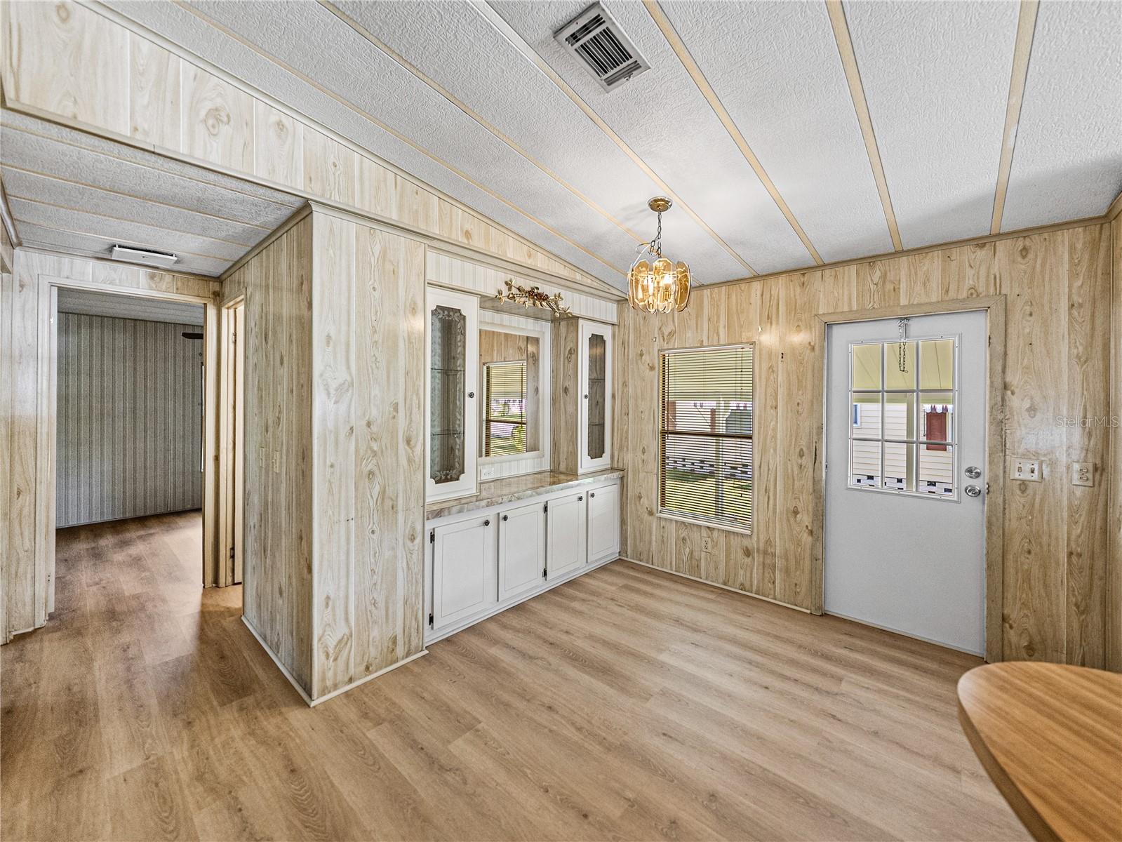 35106 MCCULLOUGHS LEAP