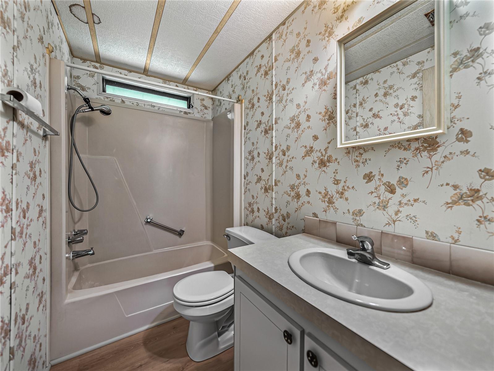 35106 MCCULLOUGHS LEAP