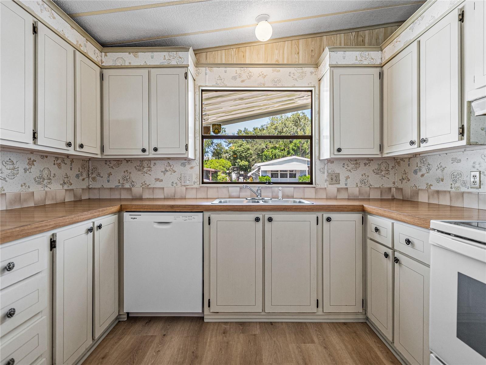 35106 MCCULLOUGHS LEAP