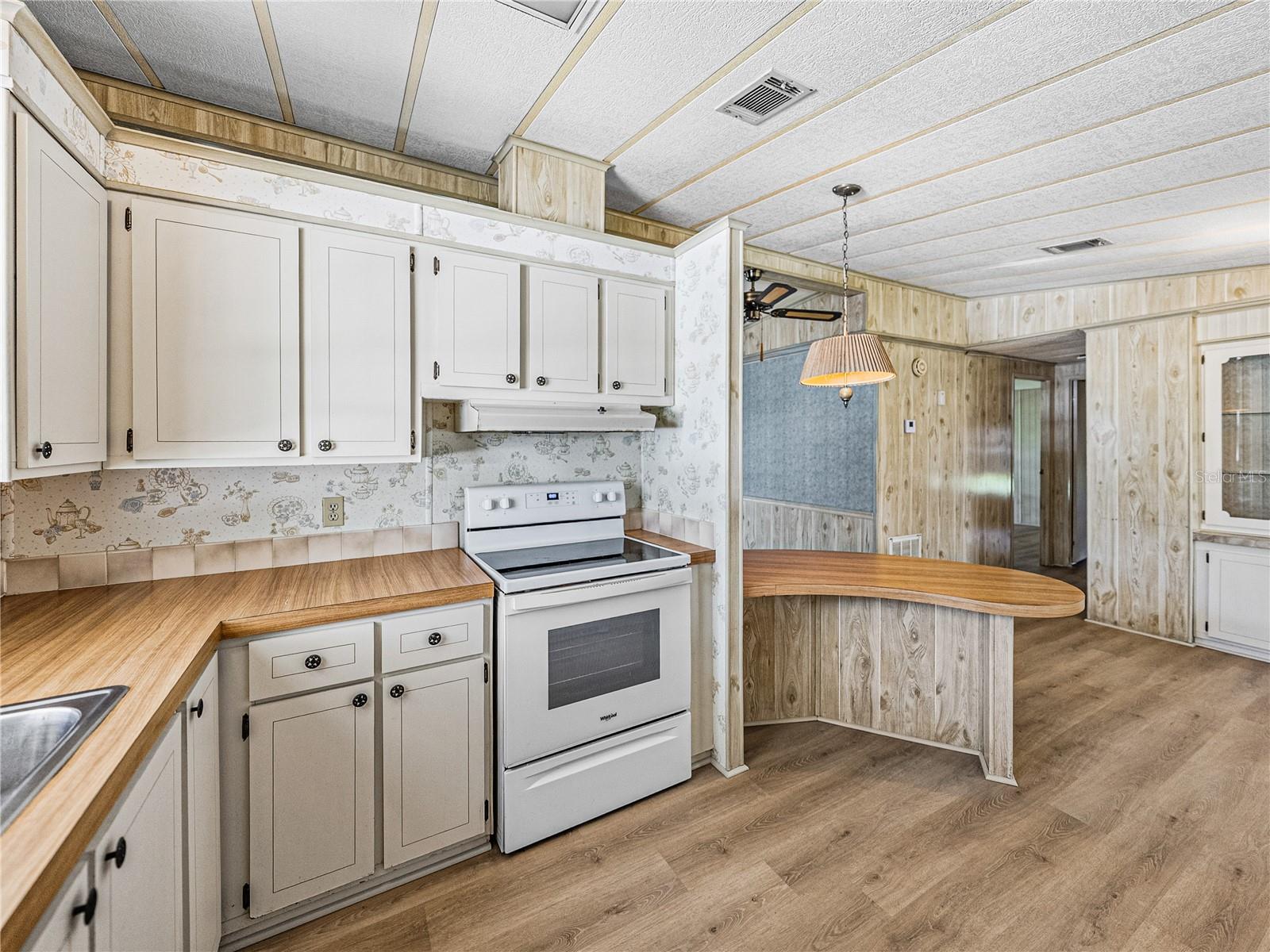 35106 MCCULLOUGHS LEAP