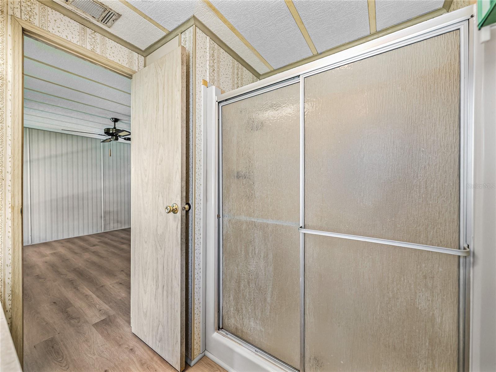 35106 MCCULLOUGHS LEAP