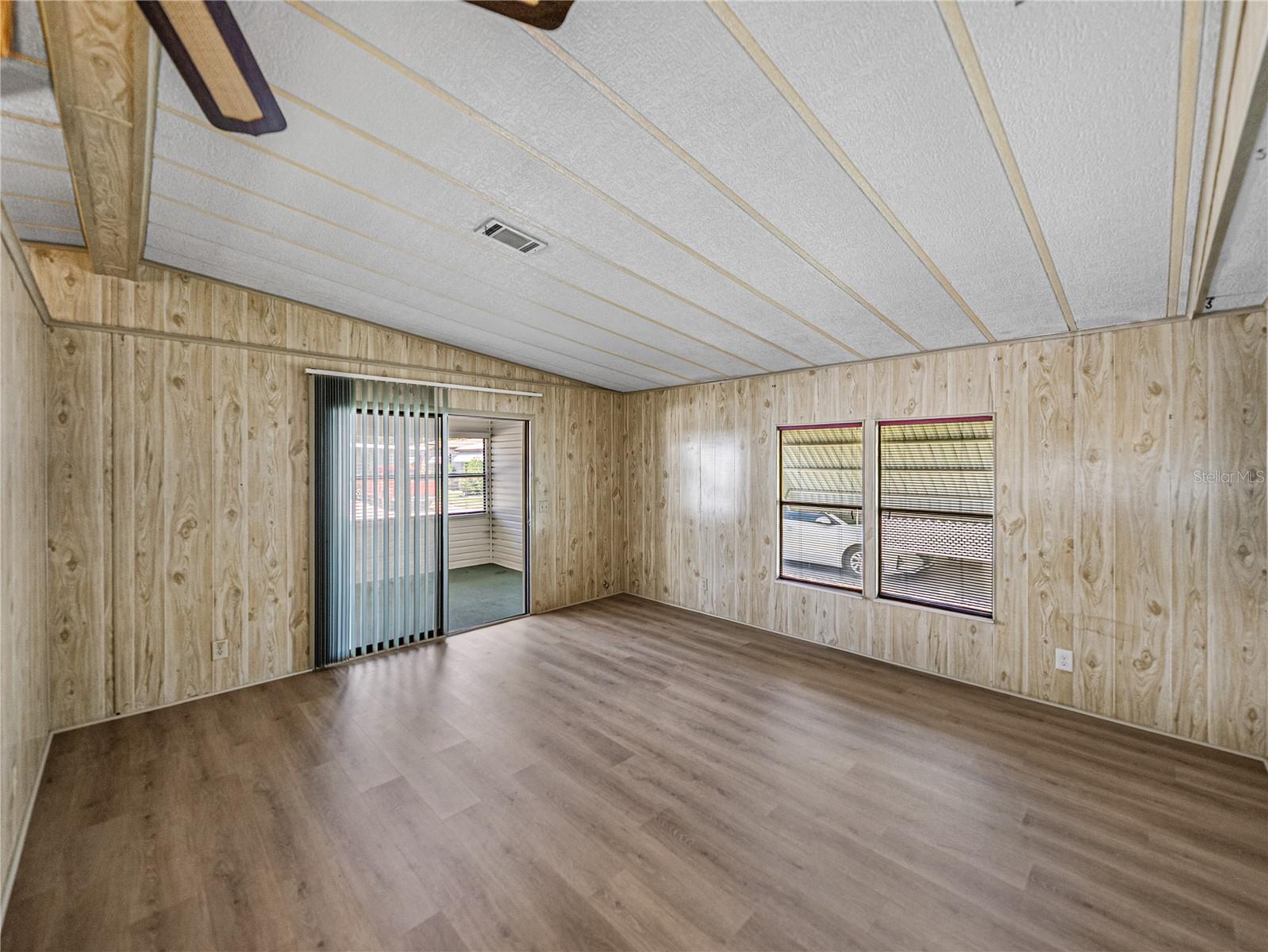 35106 MCCULLOUGHS LEAP