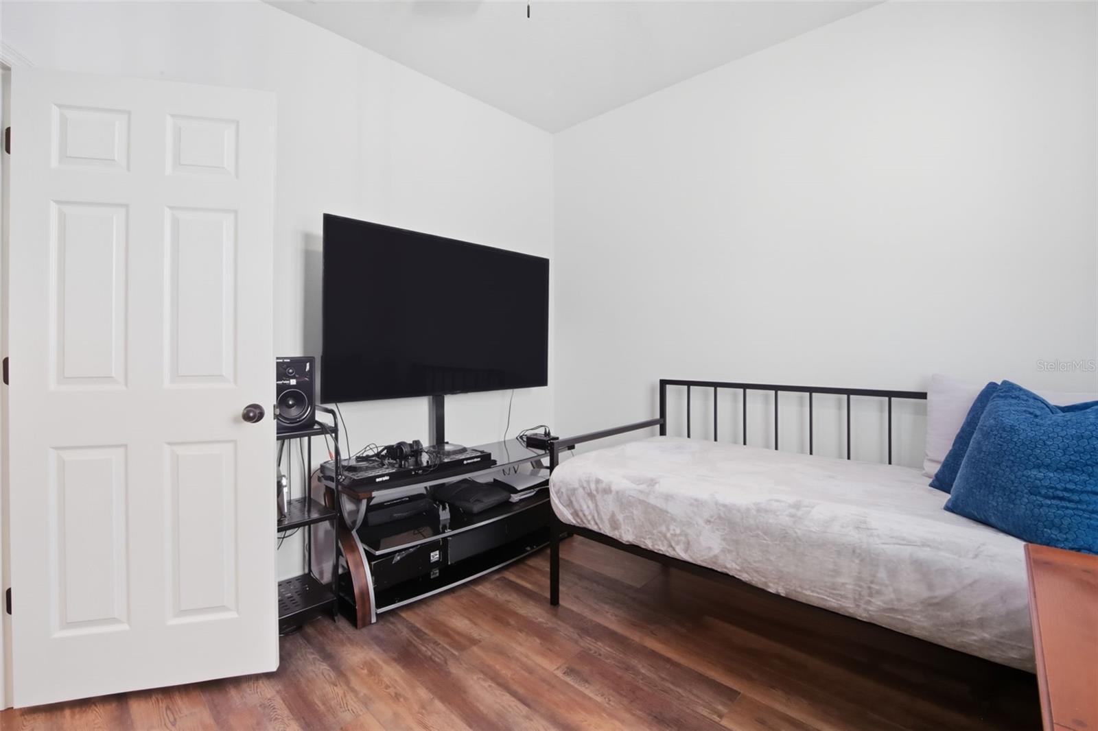 5179 AVALON PARK BLVD