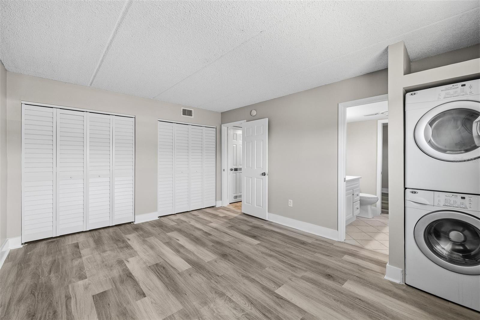 8815 BAY POINTE DR #106