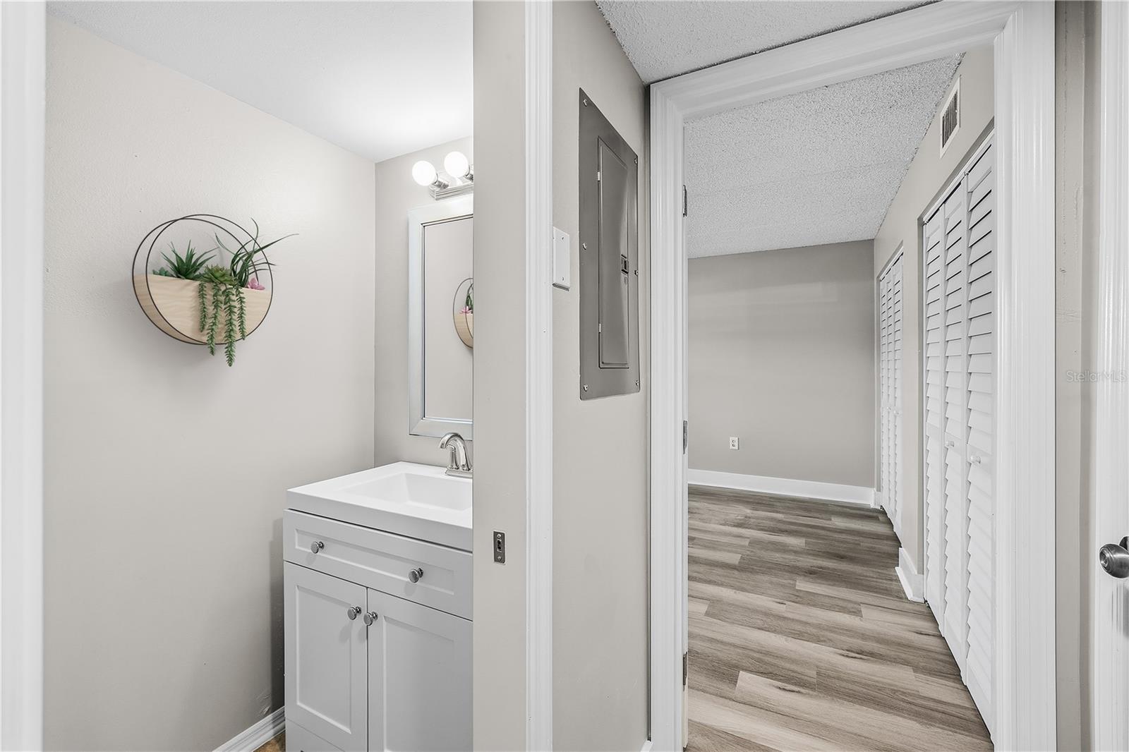 8815 BAY POINTE DR #106