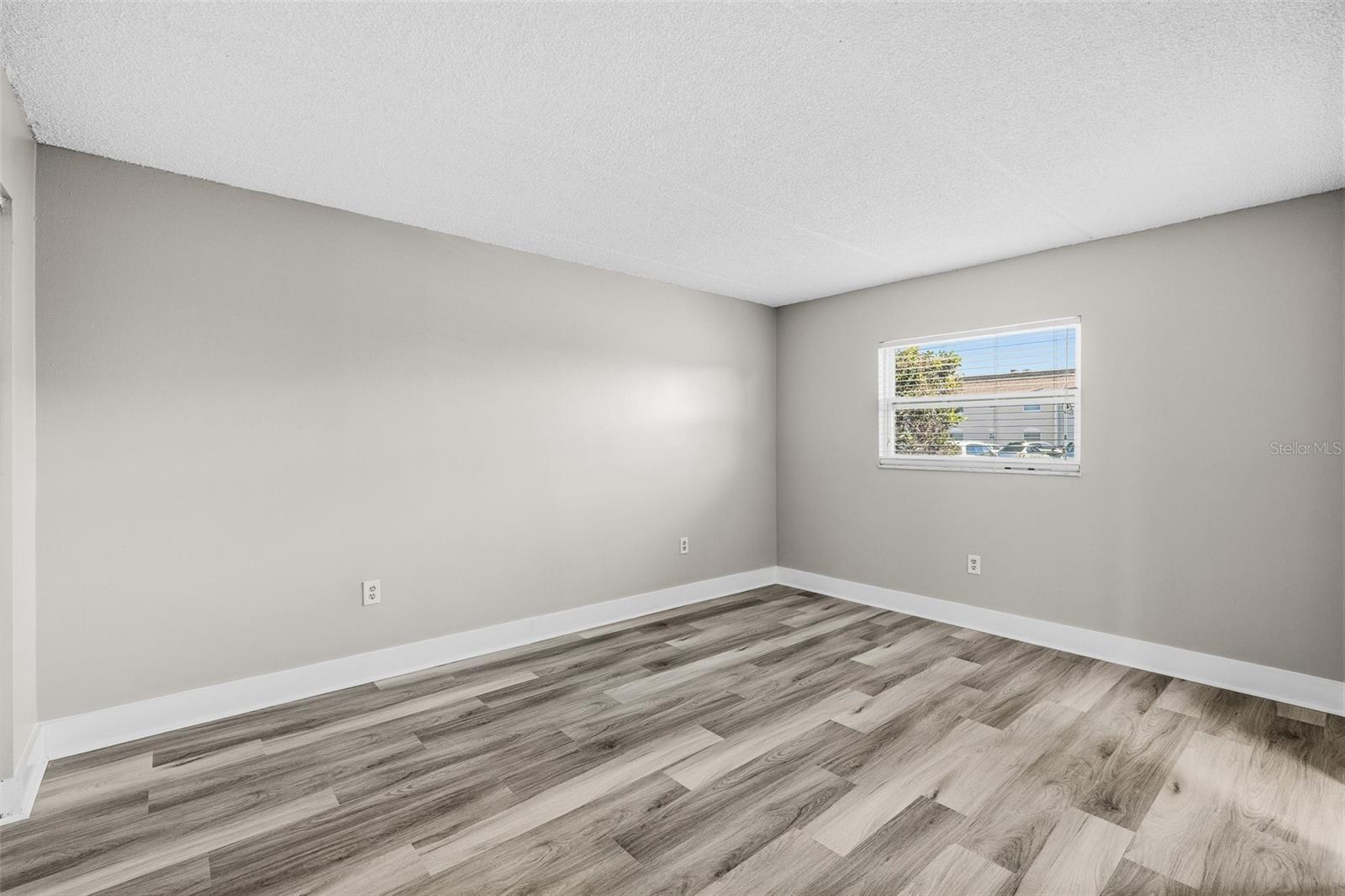 8815 BAY POINTE DR #106