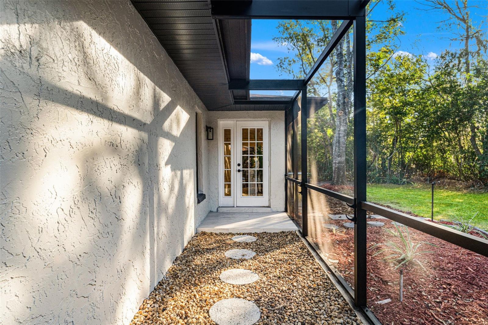 8019 RIVER COUNTRY DR