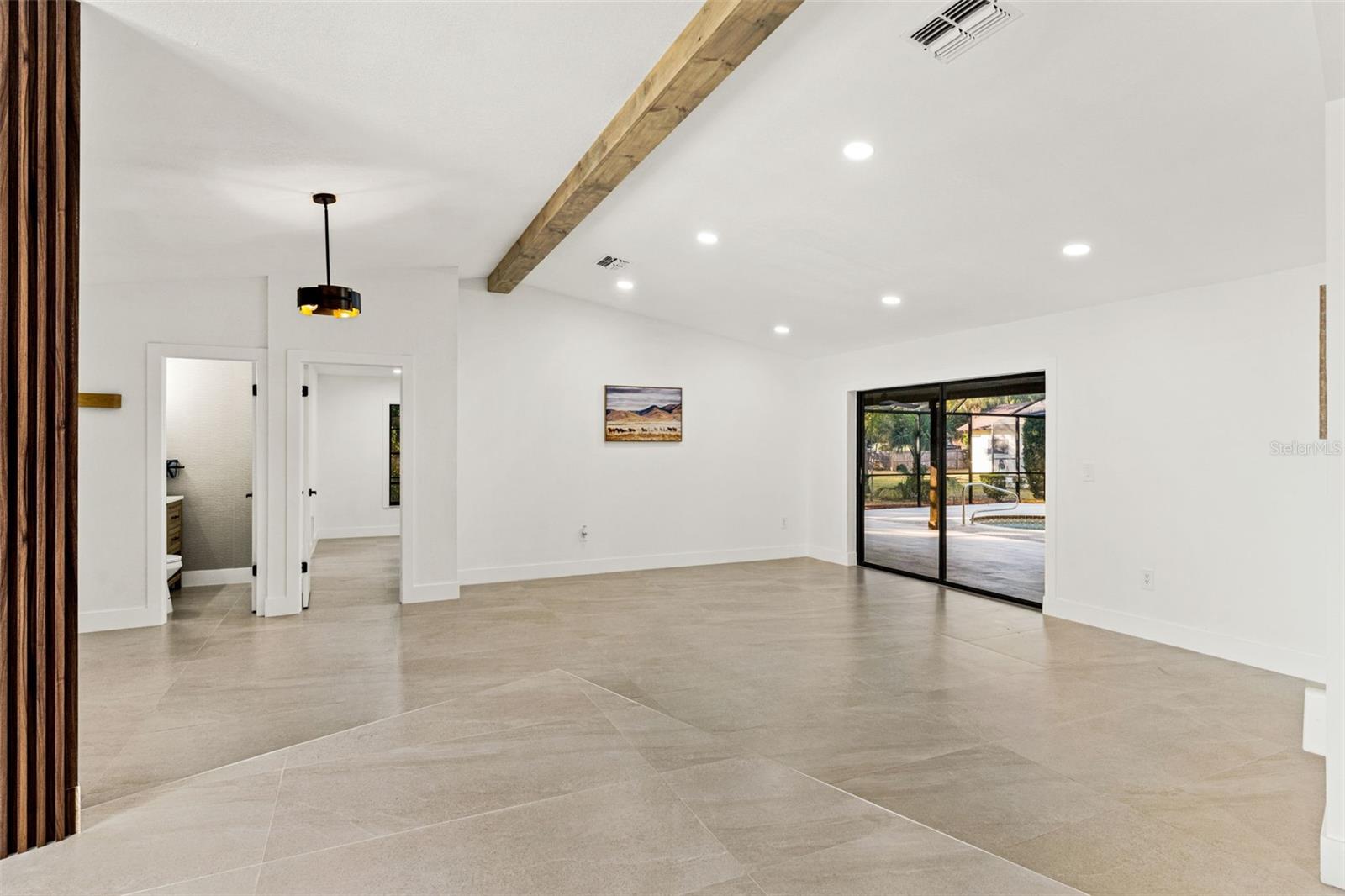 8019 RIVER COUNTRY DR