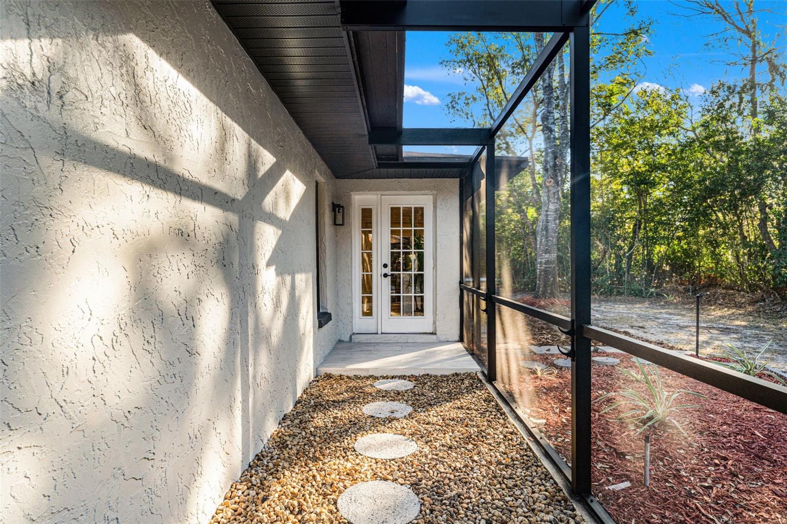 8019 RIVER COUNTRY DR