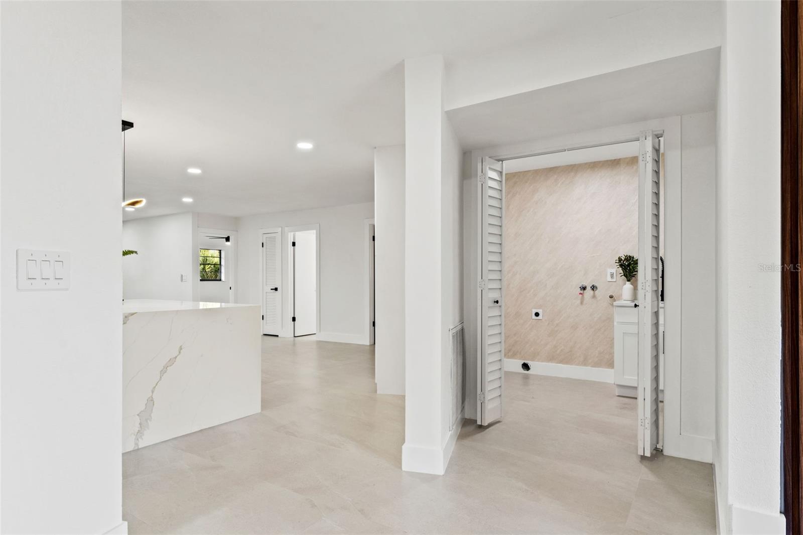 8019 RIVER COUNTRY DR