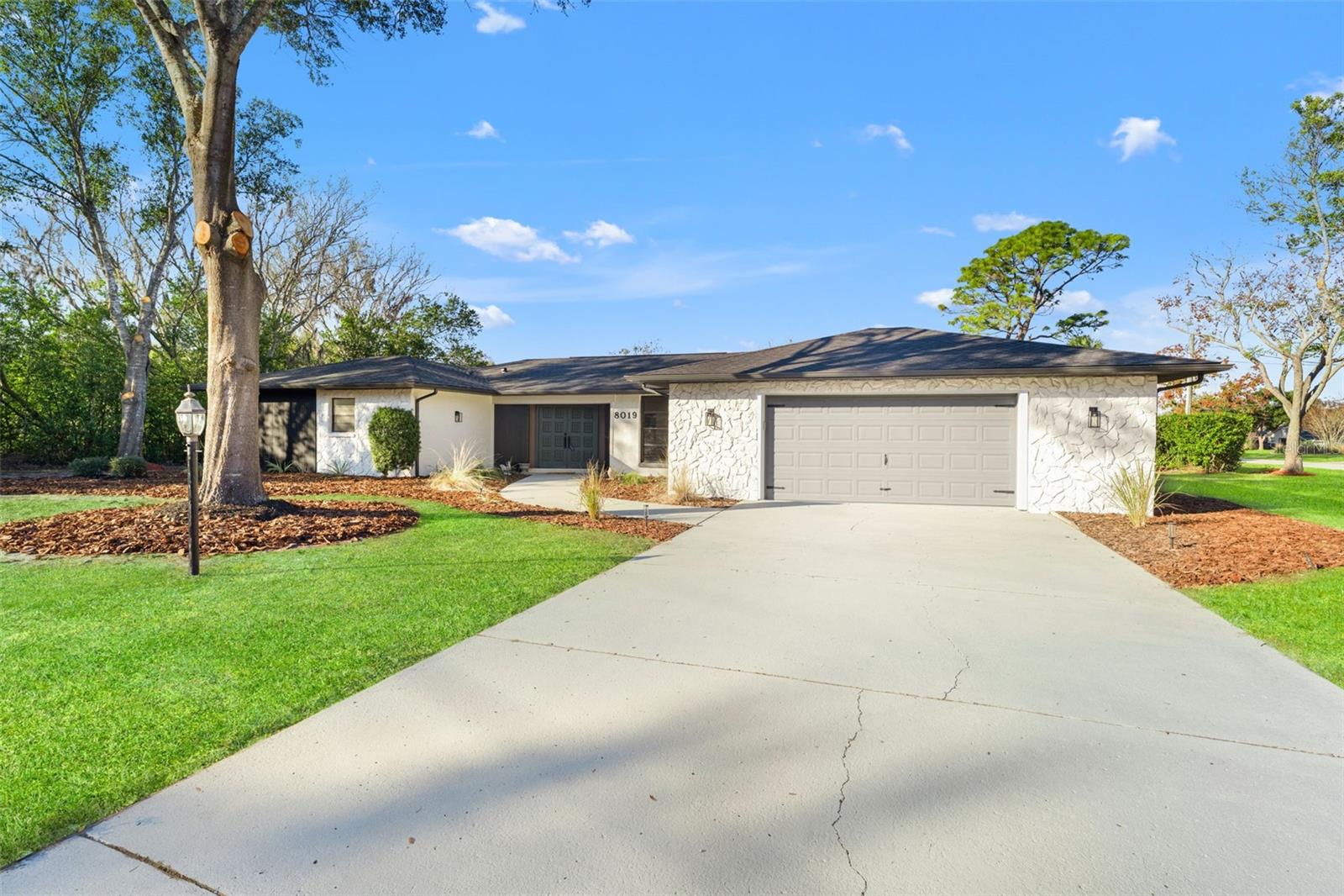 8019 RIVER COUNTRY DR