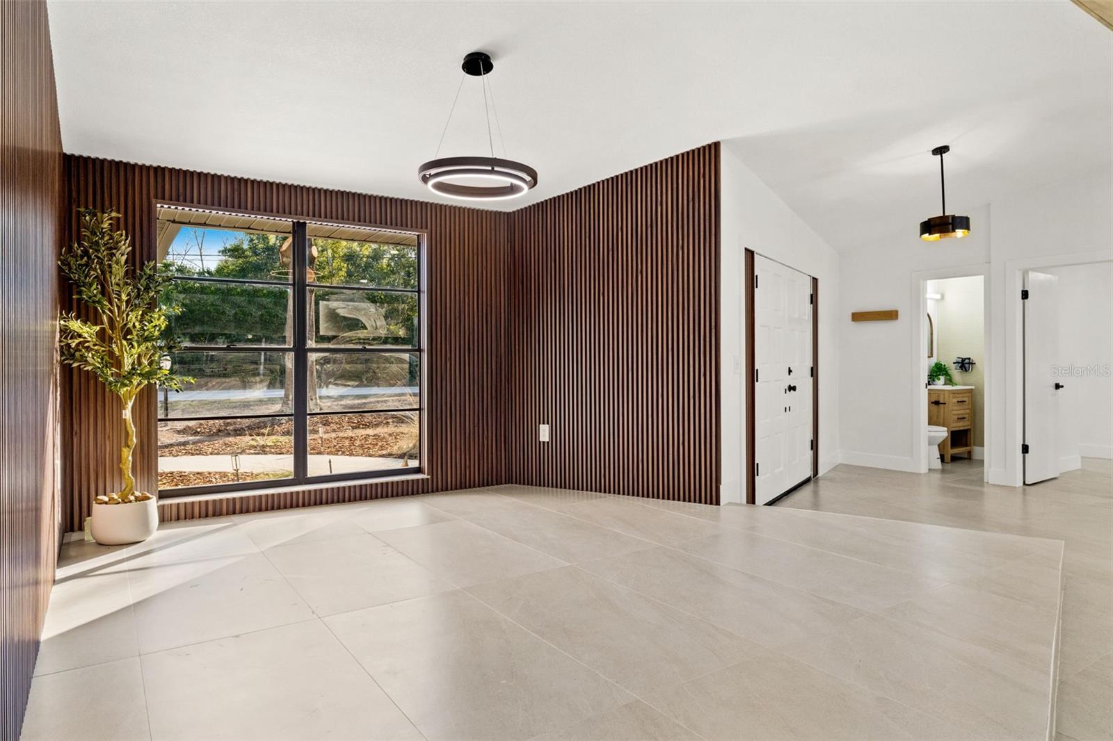 8019 RIVER COUNTRY DR