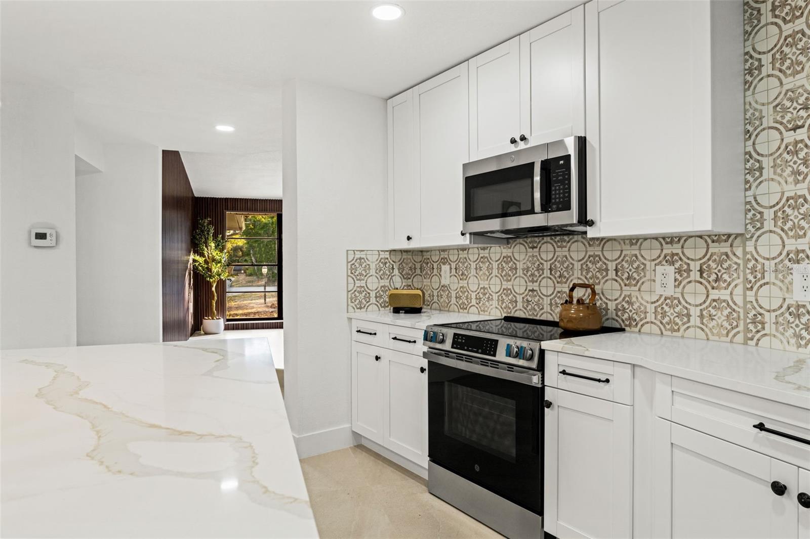 8019 RIVER COUNTRY DR