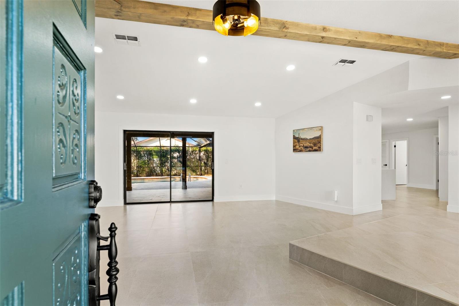 8019 RIVER COUNTRY DR