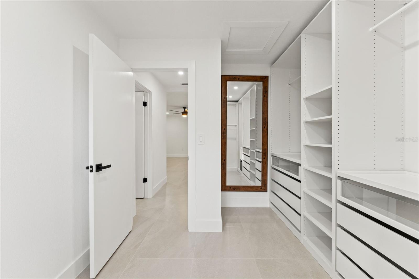 8019 RIVER COUNTRY DR