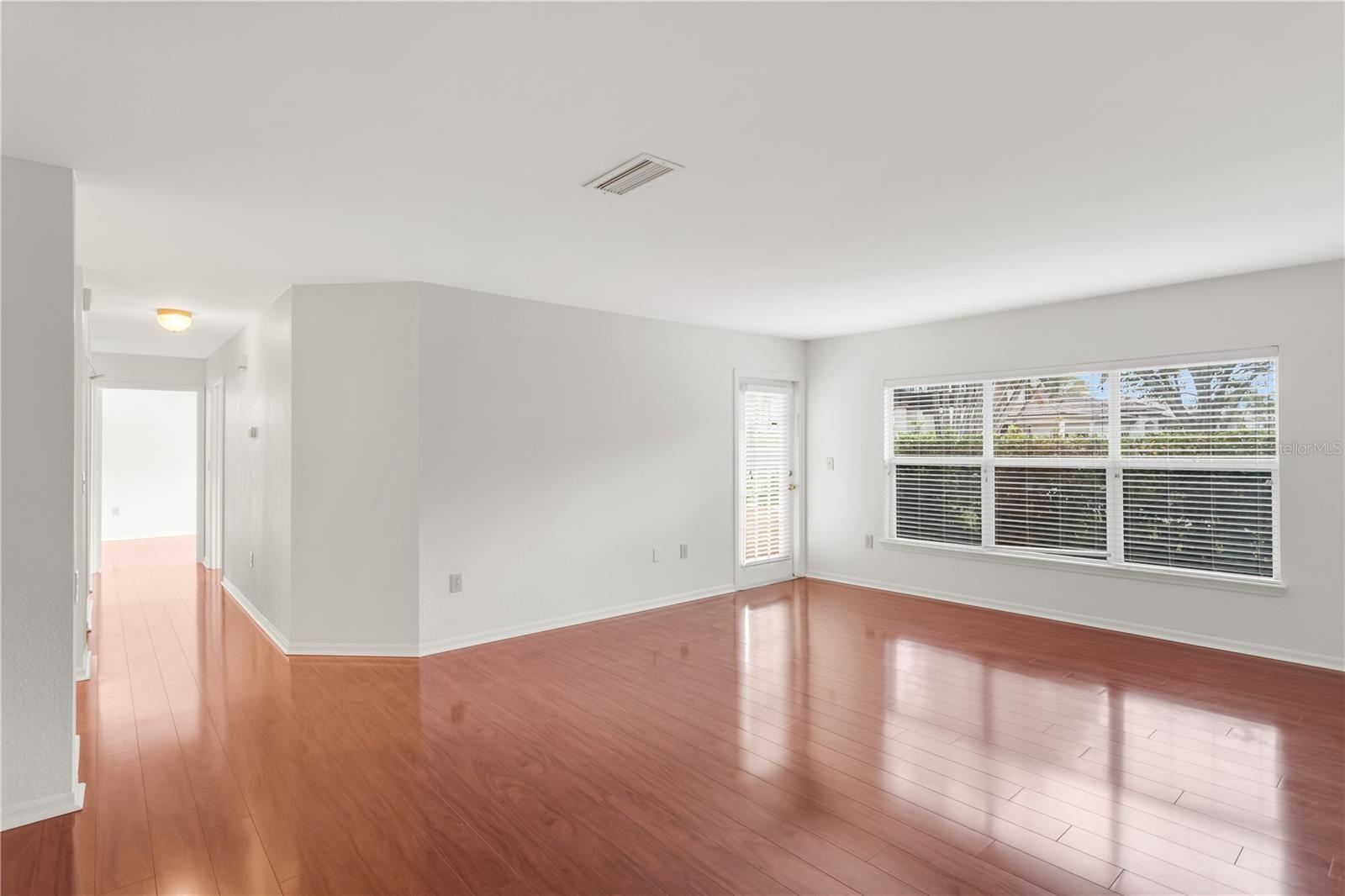 601 ARBOR LAKE LN #601