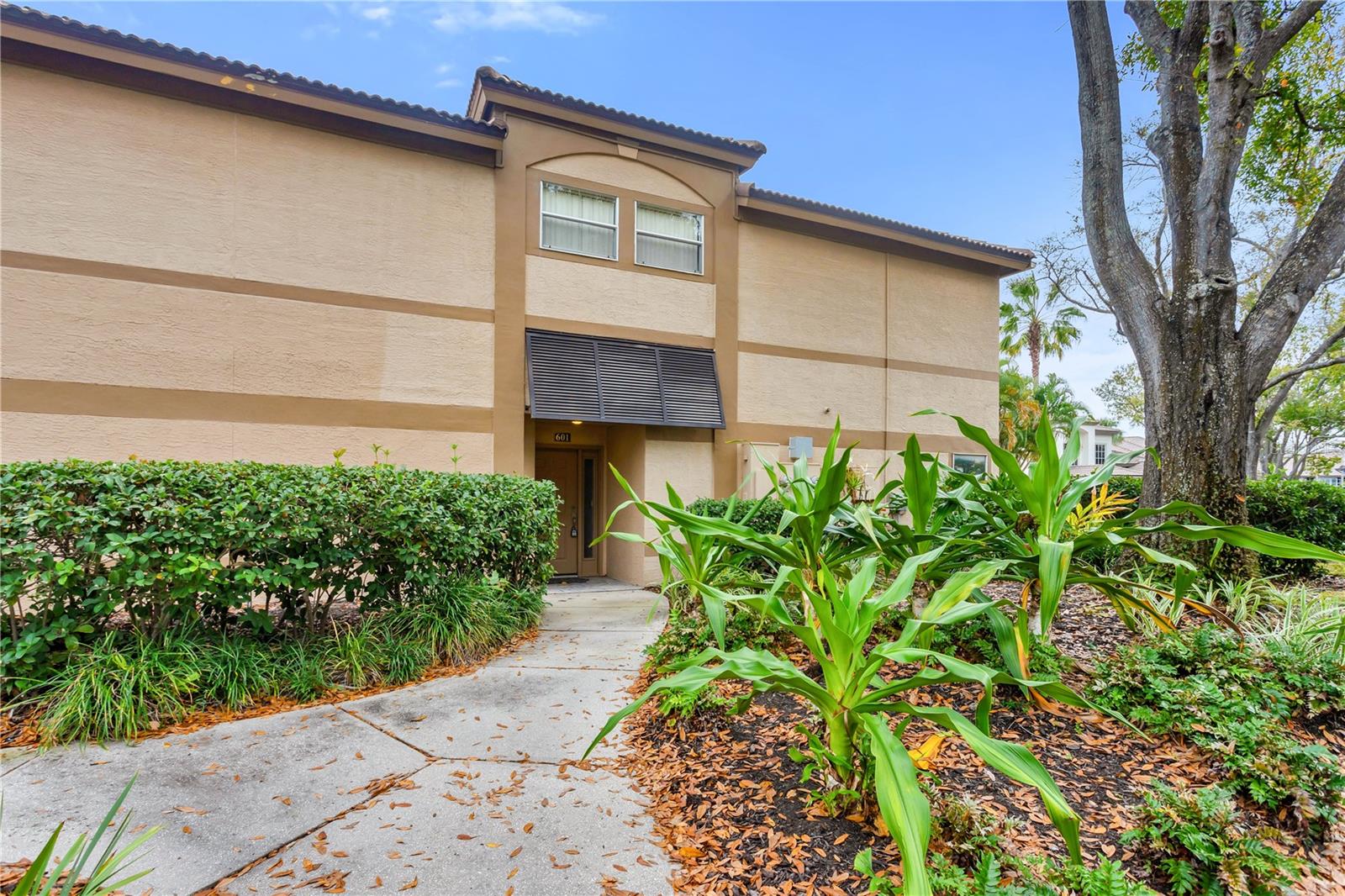 601 ARBOR LAKE LN #601