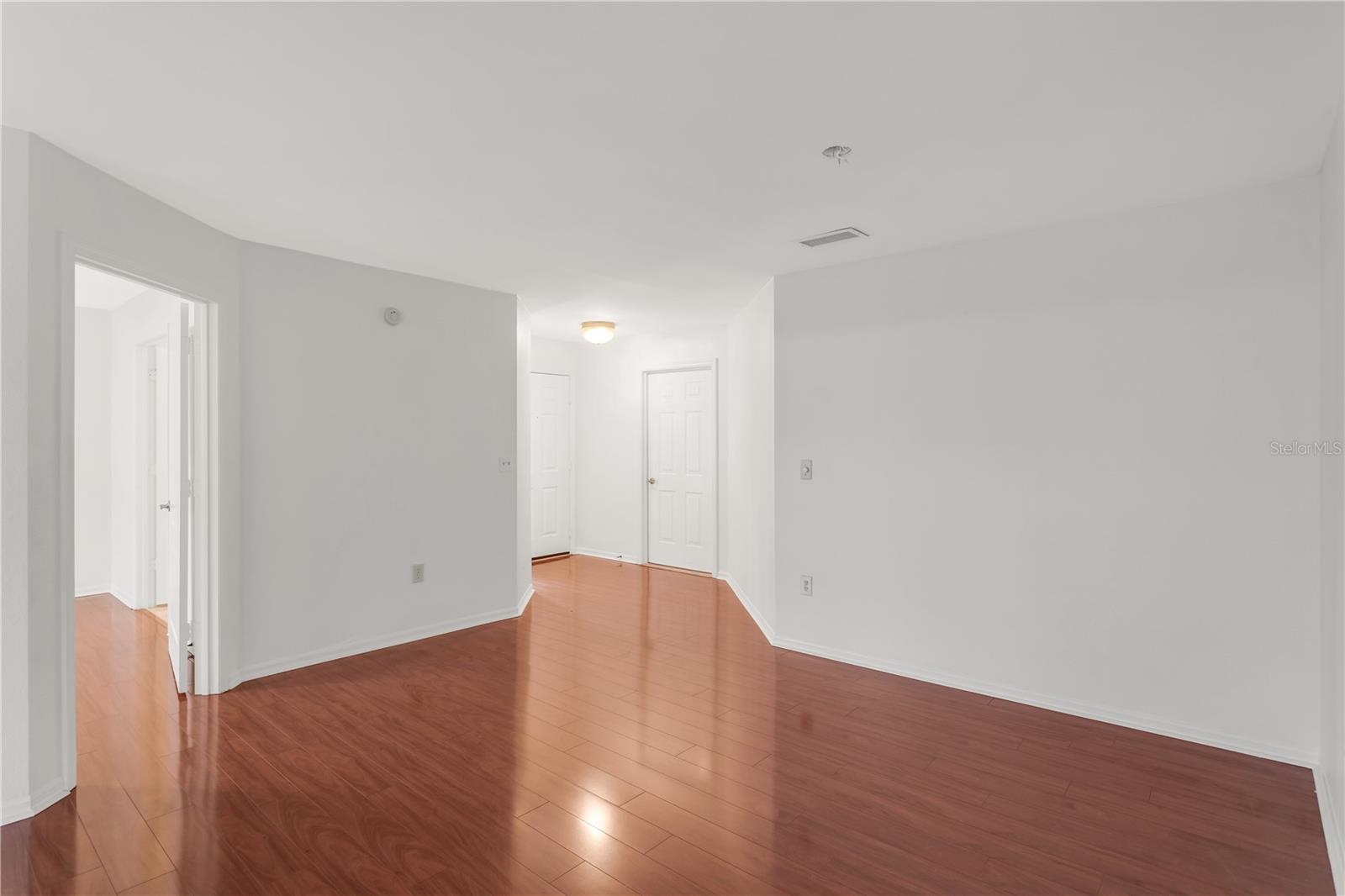 601 ARBOR LAKE LN #601