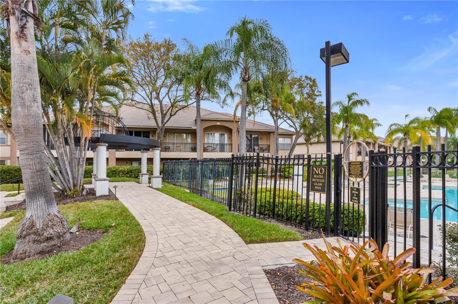 601 ARBOR LAKE LN #601