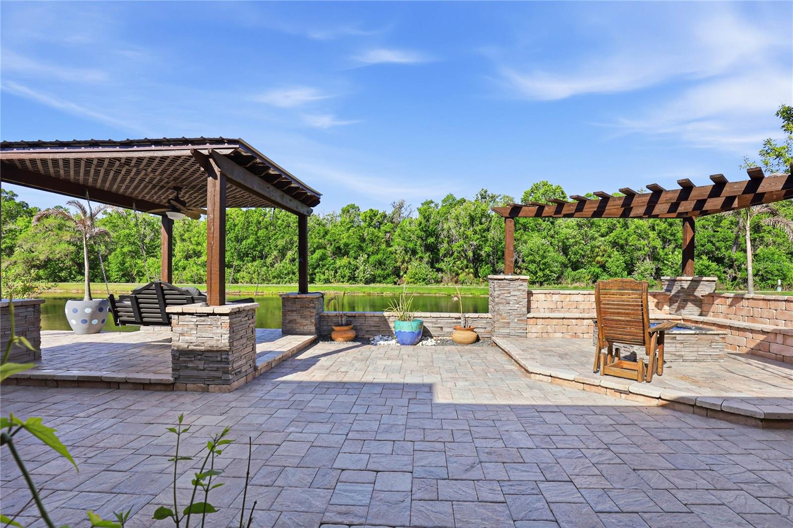1737 VIRGINIA WILLOW DR