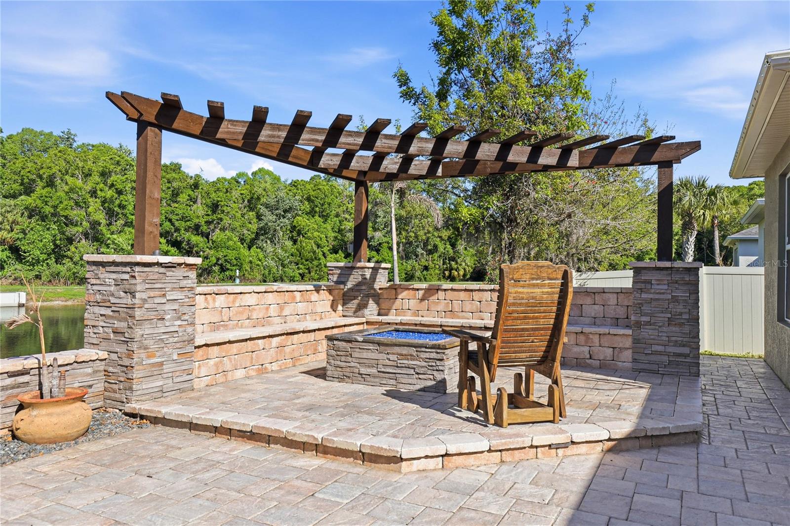 1737 VIRGINIA WILLOW DR