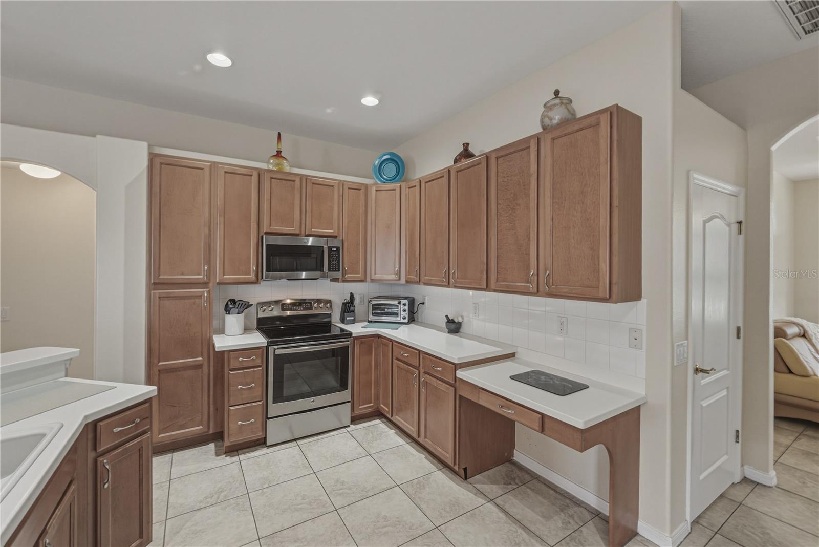 1542 SWAMP ROSE LN