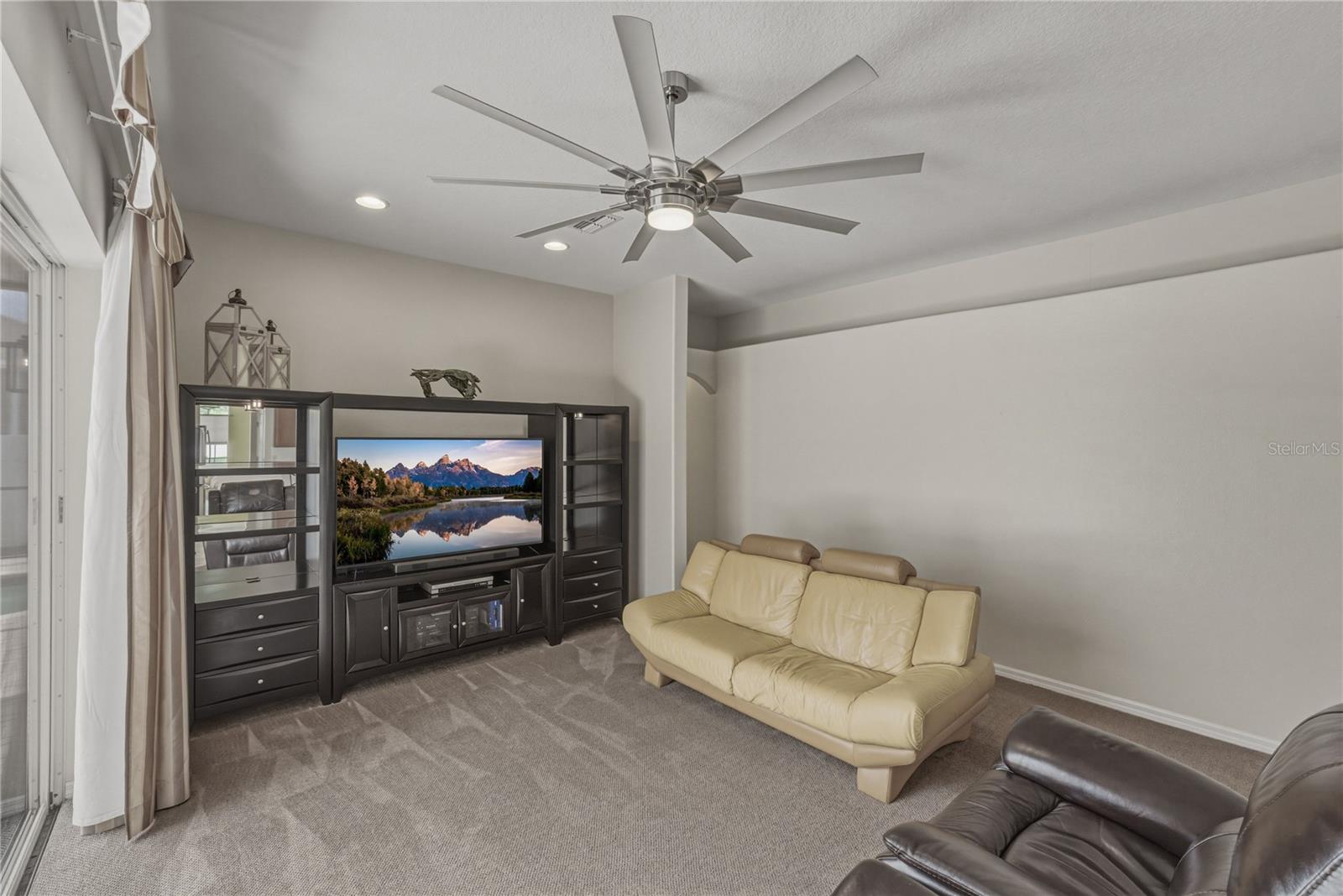1542 SWAMP ROSE LN
