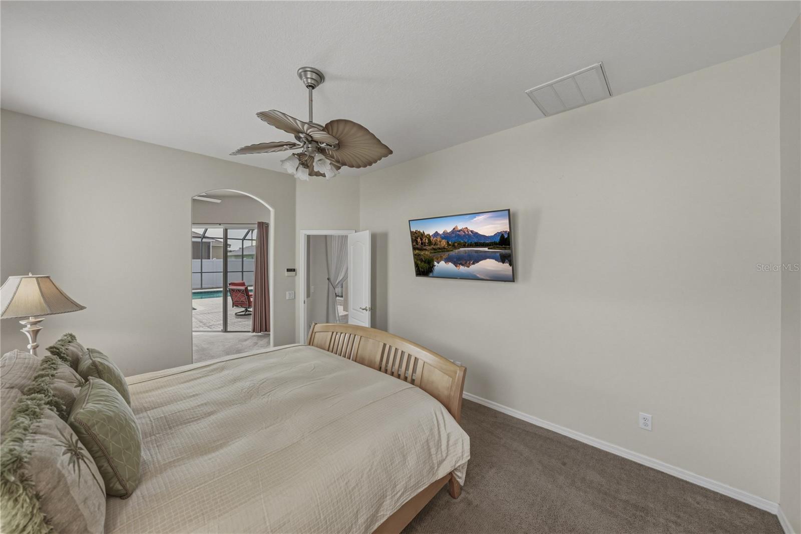 1542 SWAMP ROSE LN
