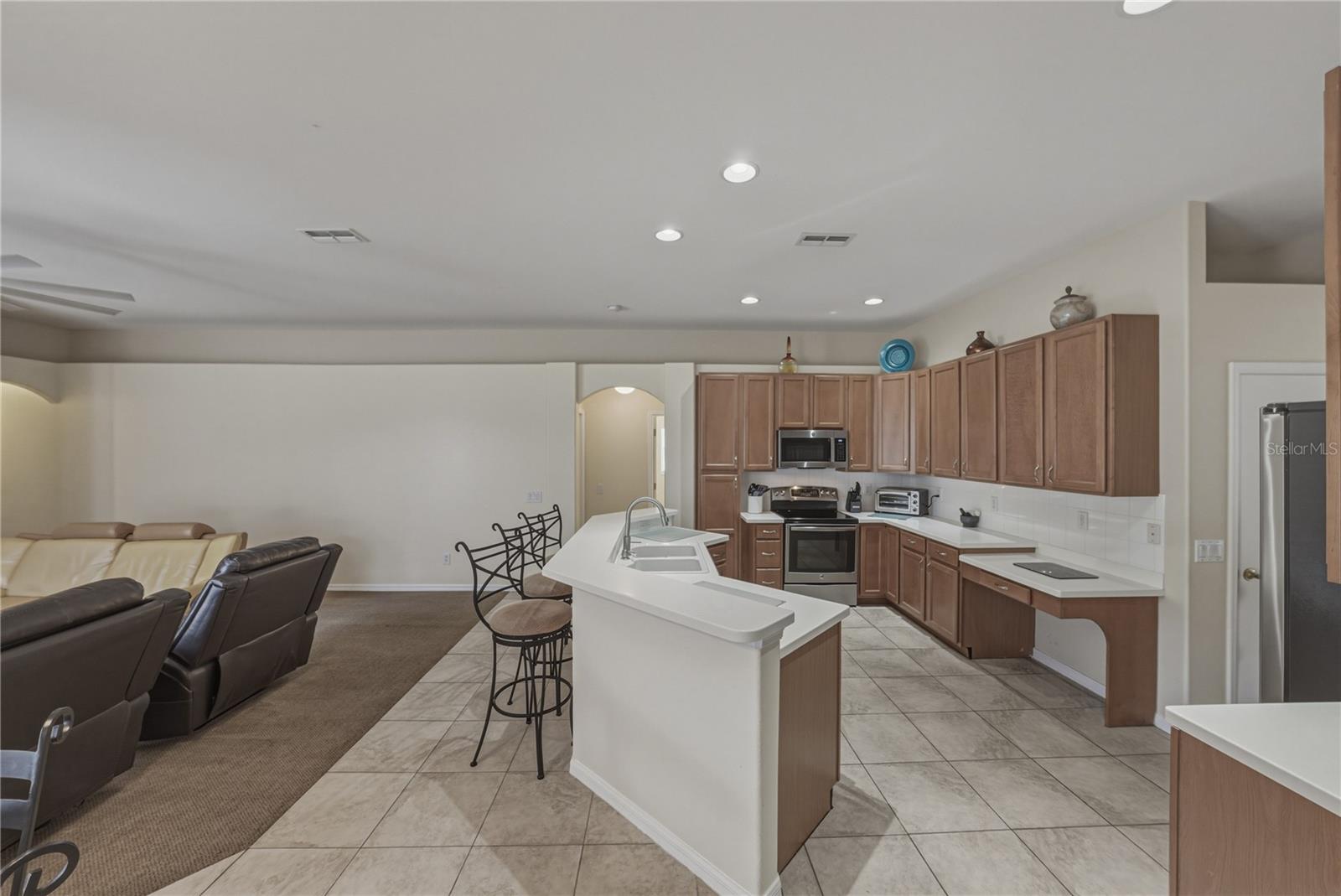 1542 SWAMP ROSE LN