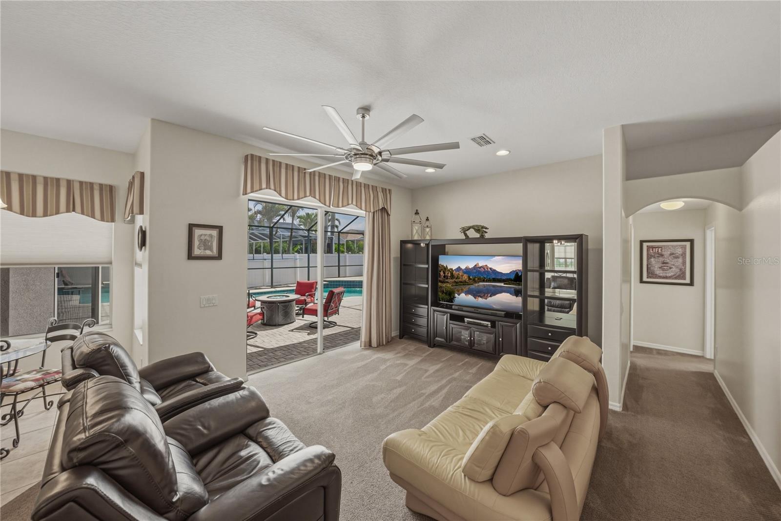 1542 SWAMP ROSE LN