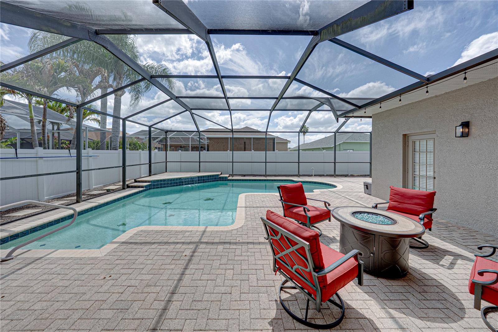 1542 SWAMP ROSE LN