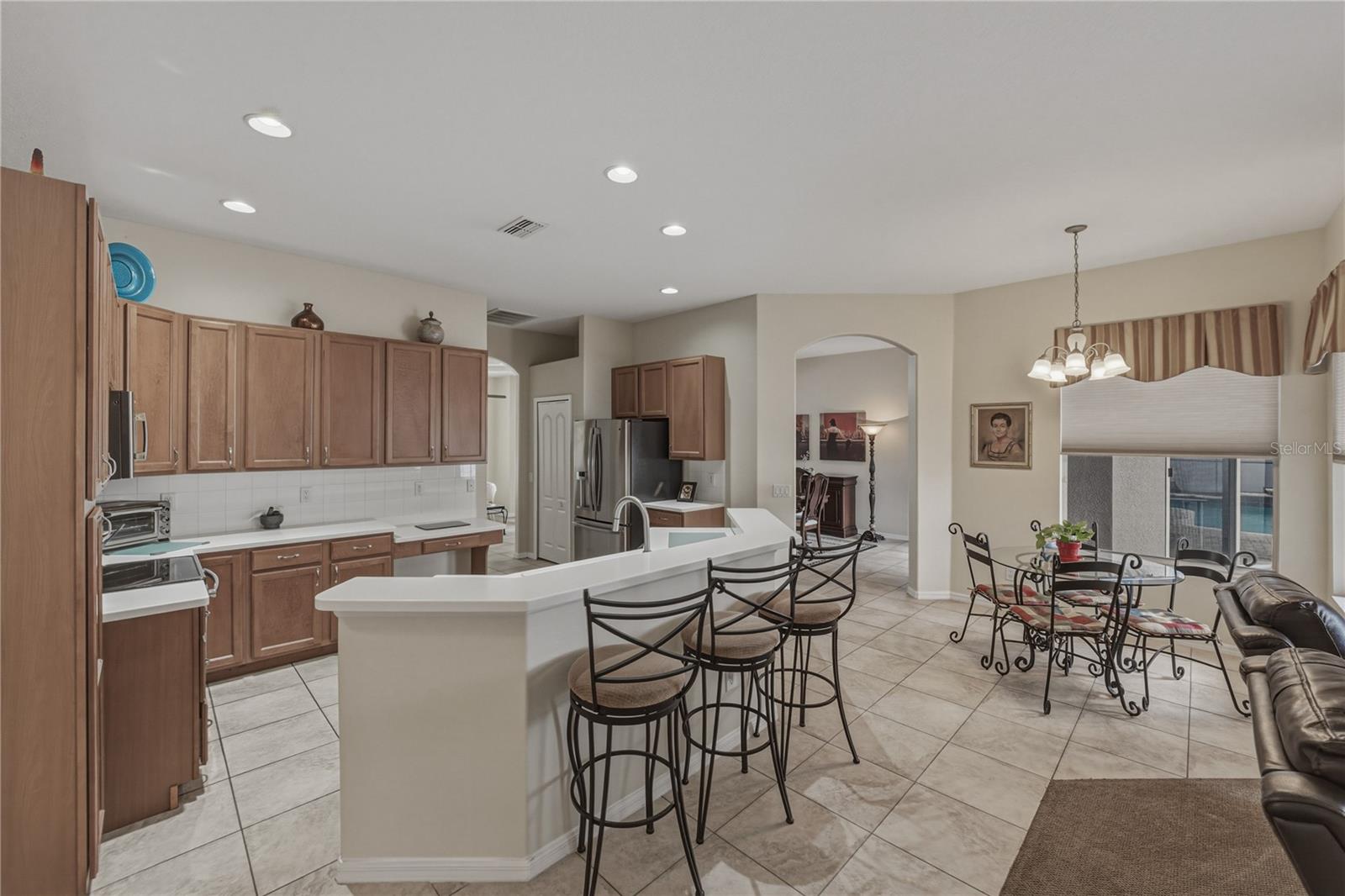 1542 SWAMP ROSE LN