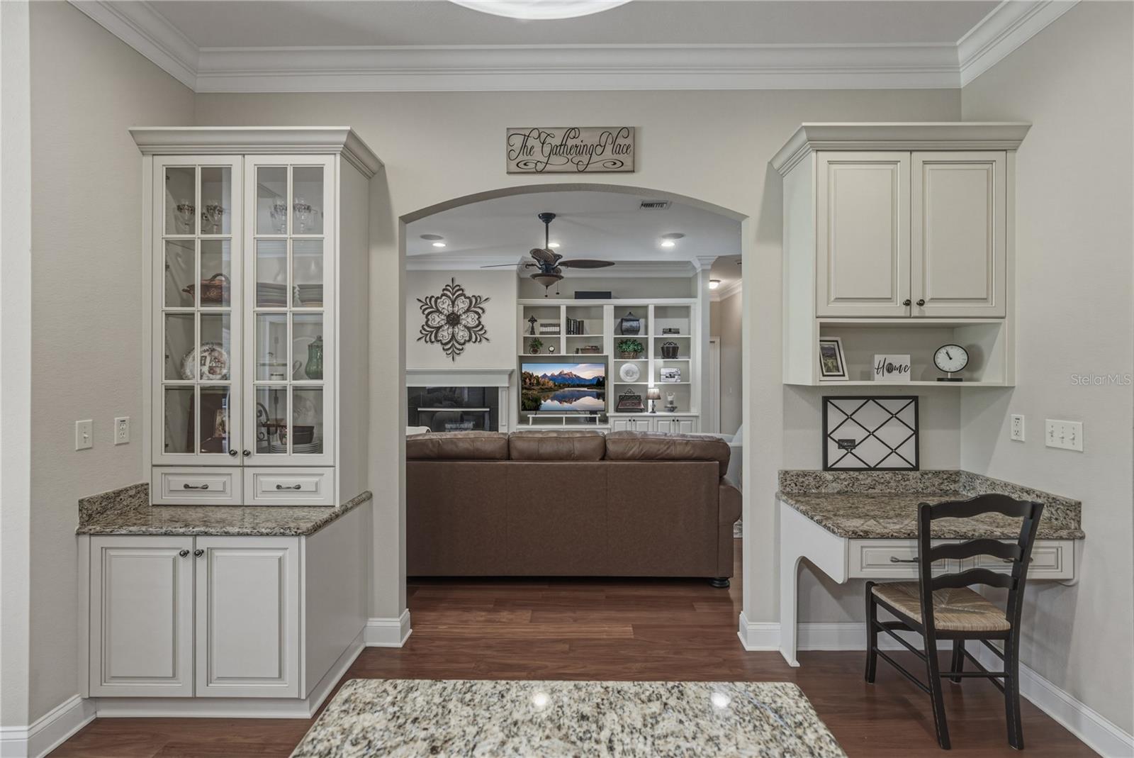 810 SAVANNAH OAKS DR