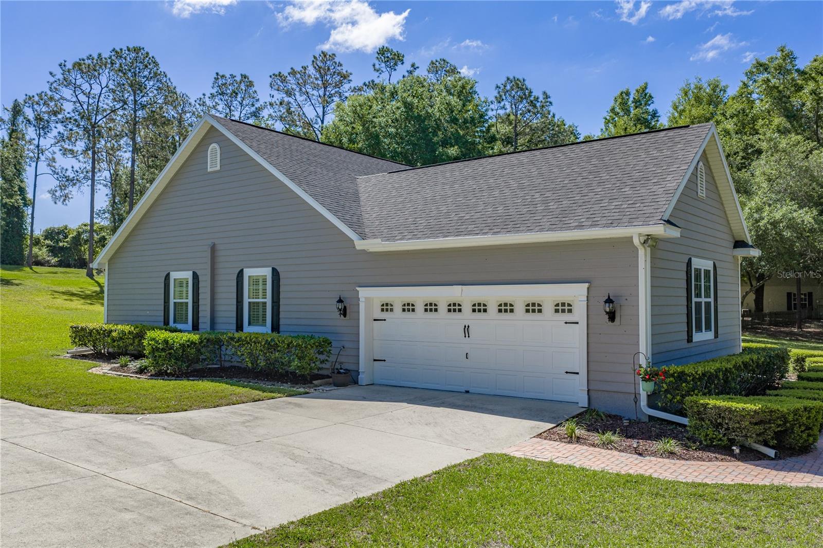 810 SAVANNAH OAKS DR