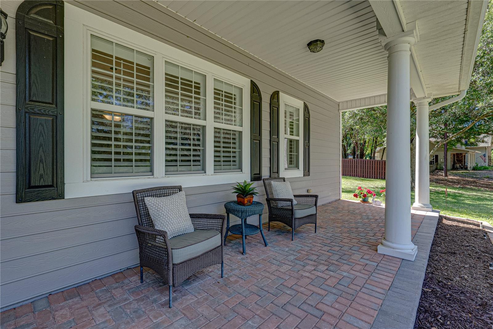 810 SAVANNAH OAKS DR