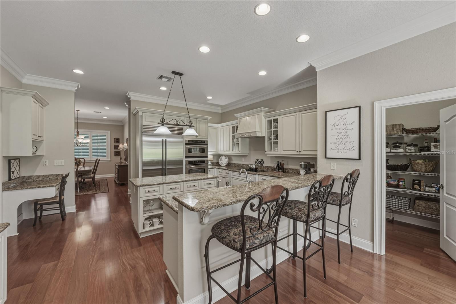 810 SAVANNAH OAKS DR