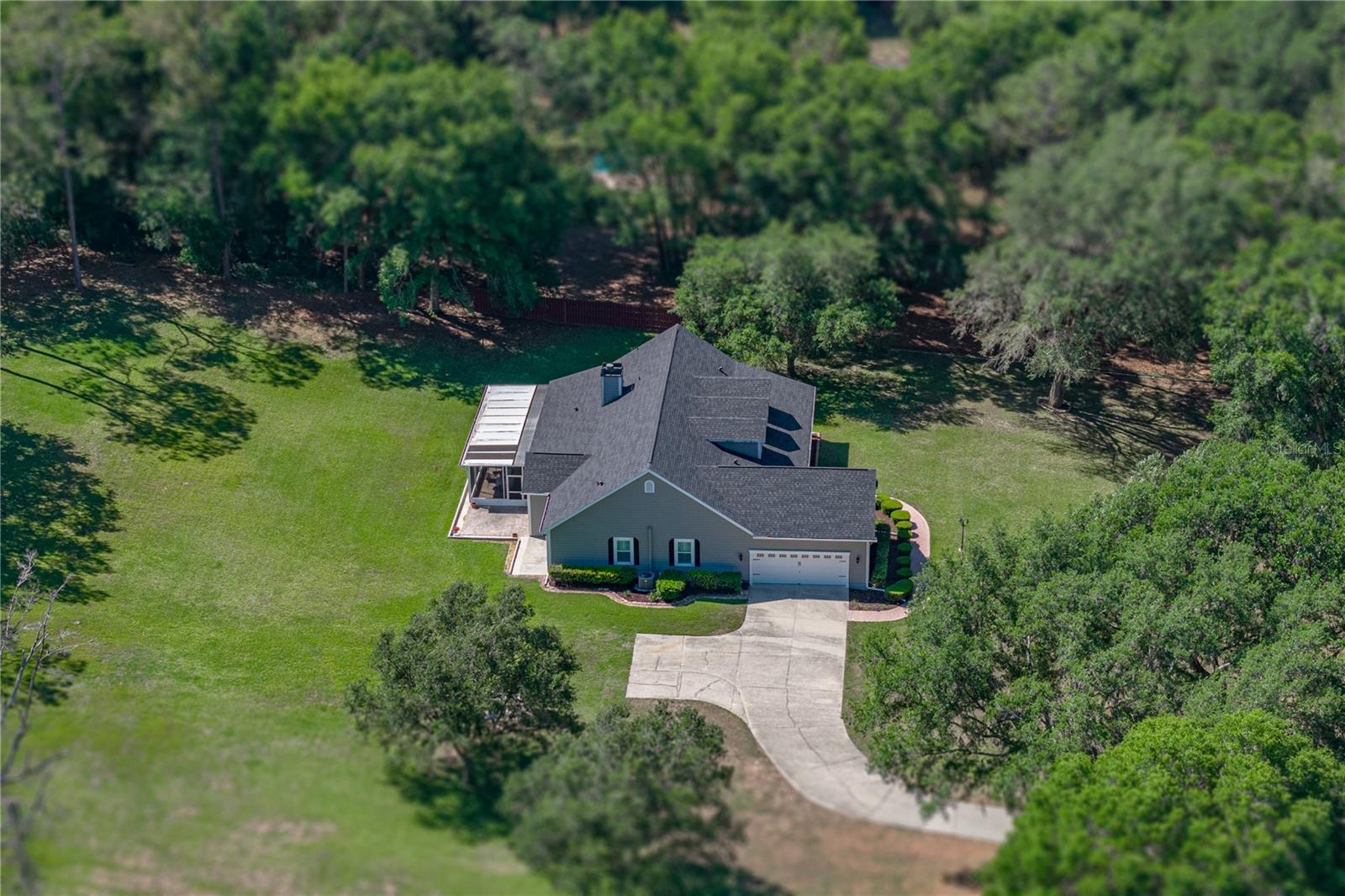 810 SAVANNAH OAKS DR