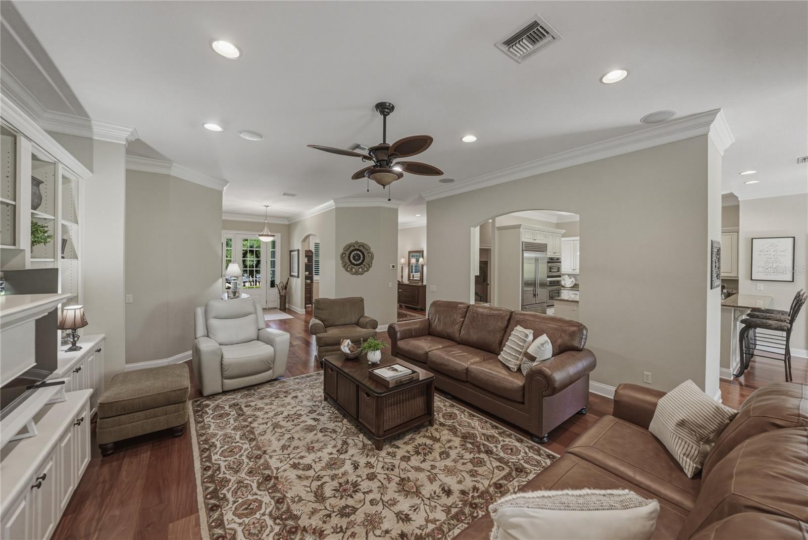 810 SAVANNAH OAKS DR