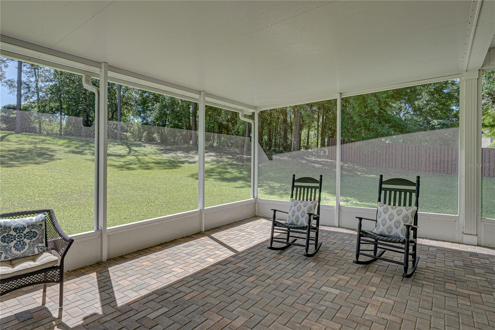 810 SAVANNAH OAKS DR