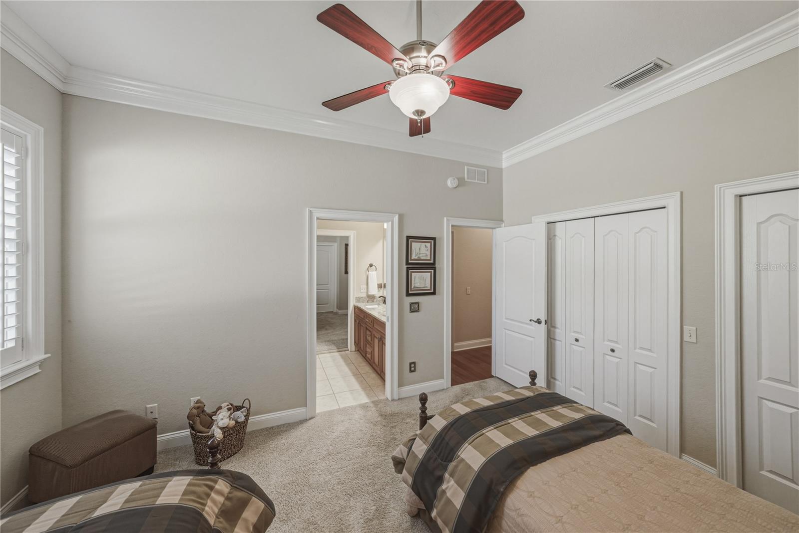 810 SAVANNAH OAKS DR
